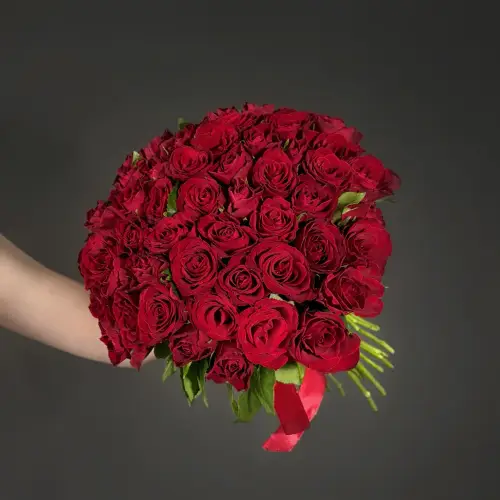 Букет из 51 красной кенийской розы